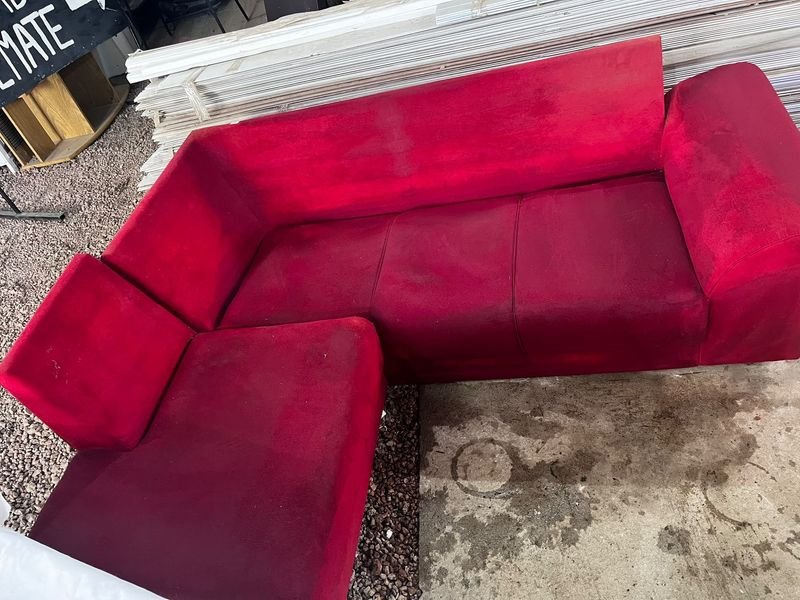 Sillón Modular Rojo con Isla y Almohadones