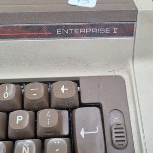 Máquina de Escribir Eléctrica Smith Corona Enterprise II con Estuche - imagen 4