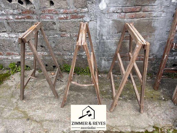 Juego de 3 Caballetes de Madera Plegables