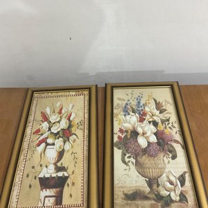 Lote anterior: Par de Cuadros Decorativos con Floreros