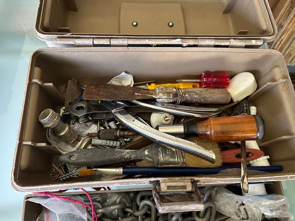 Caja de herramientas y accesorios - imagen 4