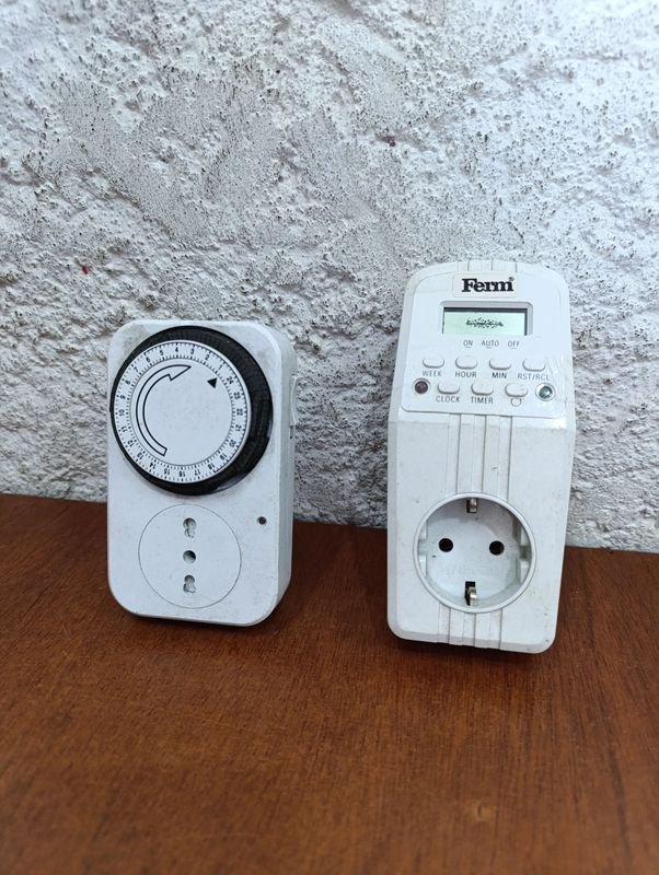Lote anterior: Relojes de Carga Funcionando