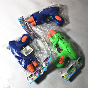Lote de 6 Piezas: Mochilas con Pistolas de Agua y Bote Inflable - imagen 2