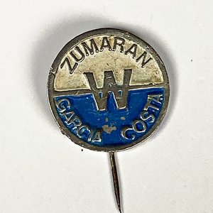 Tres Pins Metálicos con Iniciales y Logos - imagen 3