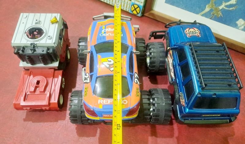 Juguetes de coches y camiones de juguete en buen estado - imagen 5
