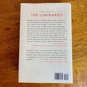 Libro "The Luminaries" de Eleanor Catton, Ganador Premio Booker - imagen 3