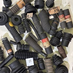 Lote de Fuelles y Caños de Goma para Automotor - imagen 2