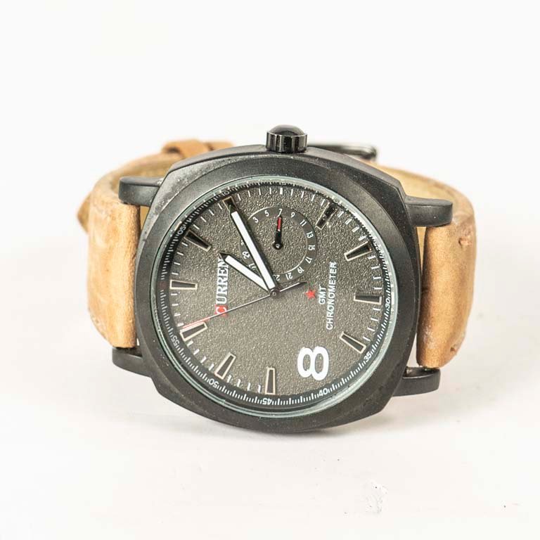 Lote anterior: Reloj Curren con detalles, no se probó