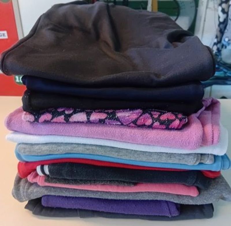 Lote de Pantalones Deportivos con Modelos y Talles Varios - imagen 3