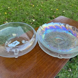 tres centros de mesa en vidrio uno de ellos con un diseño tornasolado - imagen 2