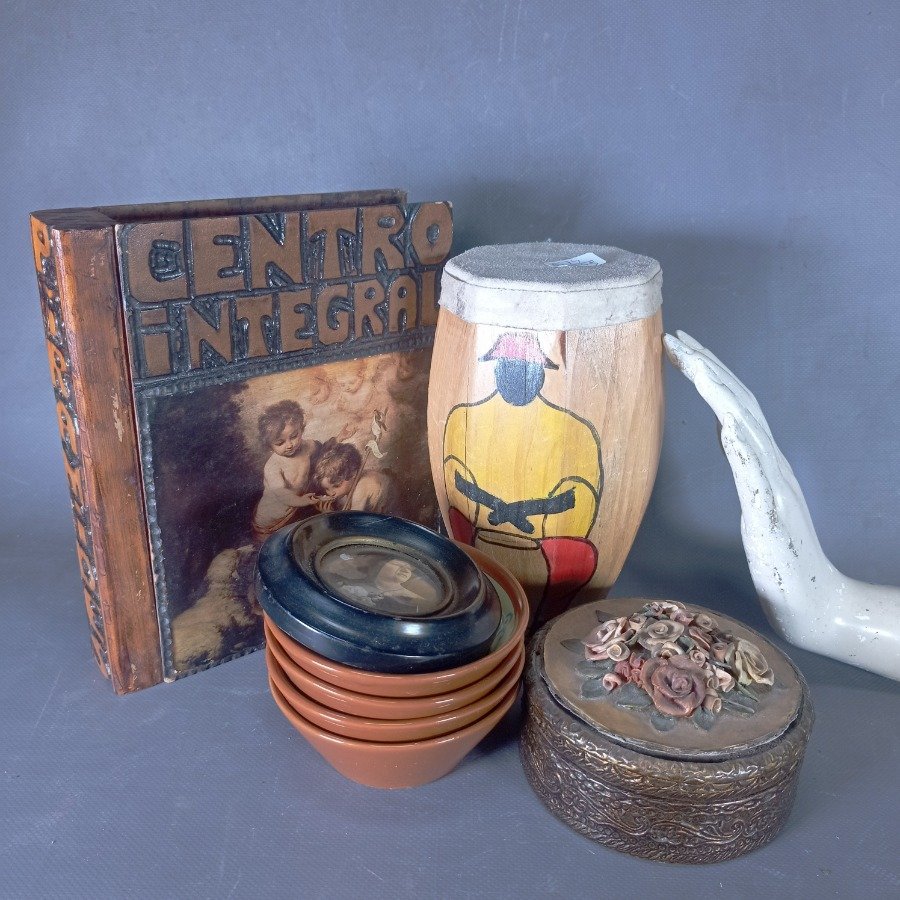 Colección de artesanías y objetos decorativos - imagen 8