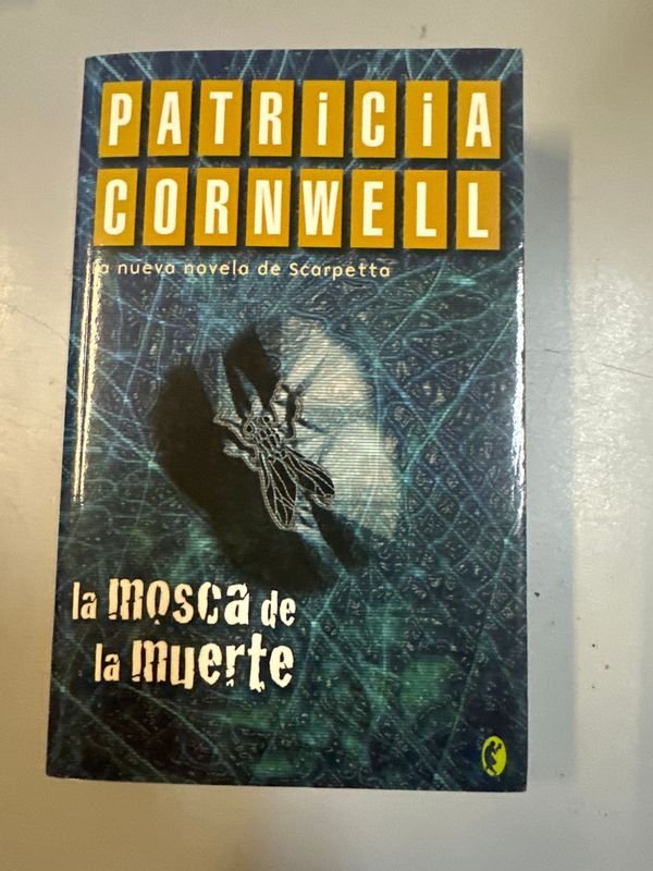 Lote siguiente: Libro: La mosca de la muerte