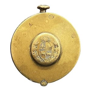 Encendedor Antiguo Artesanal de Bronce con Perfil de Artigas y Escudo Nacional - imagen 2
