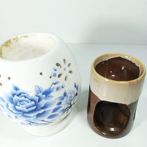 Dos Hornitos Aromaterapia Cerámica: Diseño Floral y Beige/Marrón - imagen 2