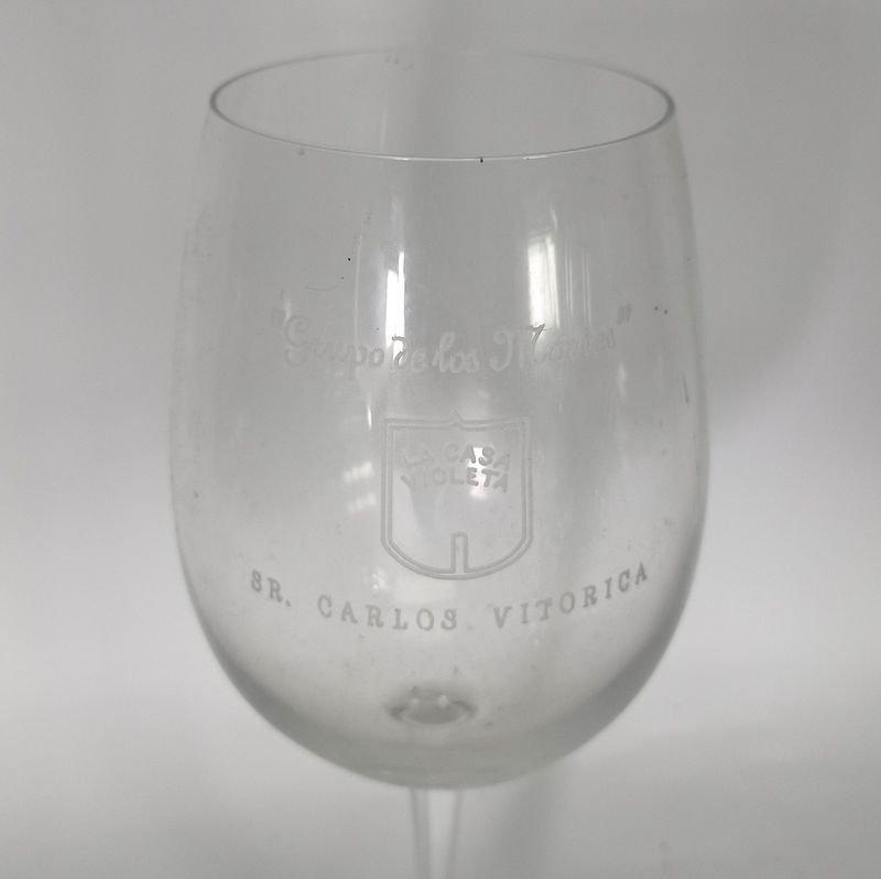 Siete copas para vino con publicidad de La Casa Violeta - imagen 3