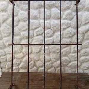 Reja de Seguridad Metálica para Ventana - 80x64 cm - imagen 1