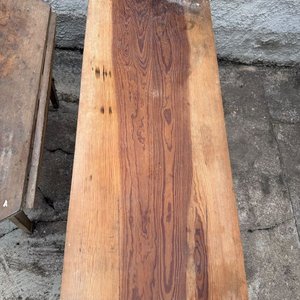 Dos Mesas de Madera Rústicas: Redonda y Rectangular - imagen 3