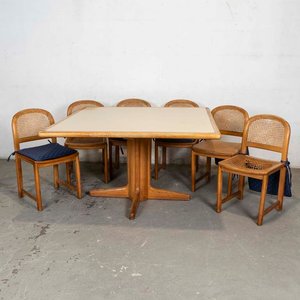 Lote anterior: Mesa de Comedor Cuadrada con Pie Central y Seis Sillas Estilo Rústico