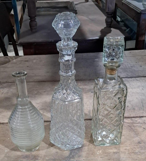 Lote anterior: Botellas de vidrio claro para licor