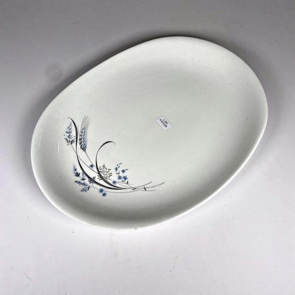 Fuente Oval de Loza Inglesa "Snowhite" Johnson Bros. Decorada