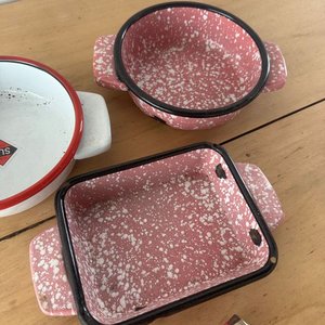 Lote de 3 Provoloneras Esmaltadas Blancas y Rosadas - imagen 2