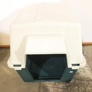 Lote siguiente: Casa para Mascotas Grande de Plástico Resistente