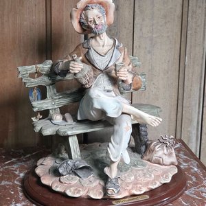 Figura de Cerámica Italiana Firmada "Carinzione" - imagen 2
