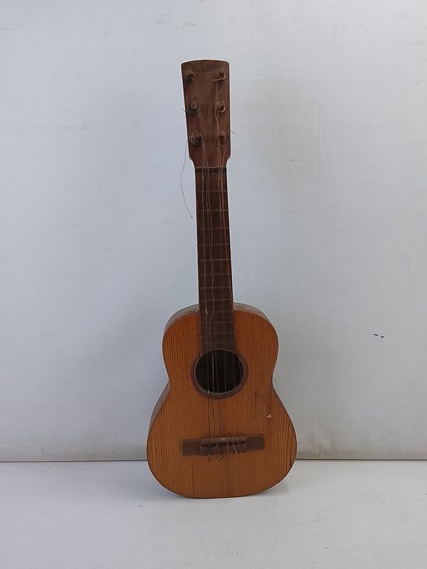 Guitarra Española Antigua Jaime Cortes & Cia. con Etiqueta I. Diago & Cia Montevideo - imagen 1
