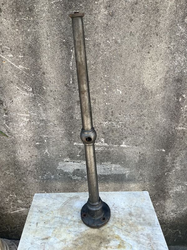 Antiguo pasamano de hierro fundido para planchar - imagen 2