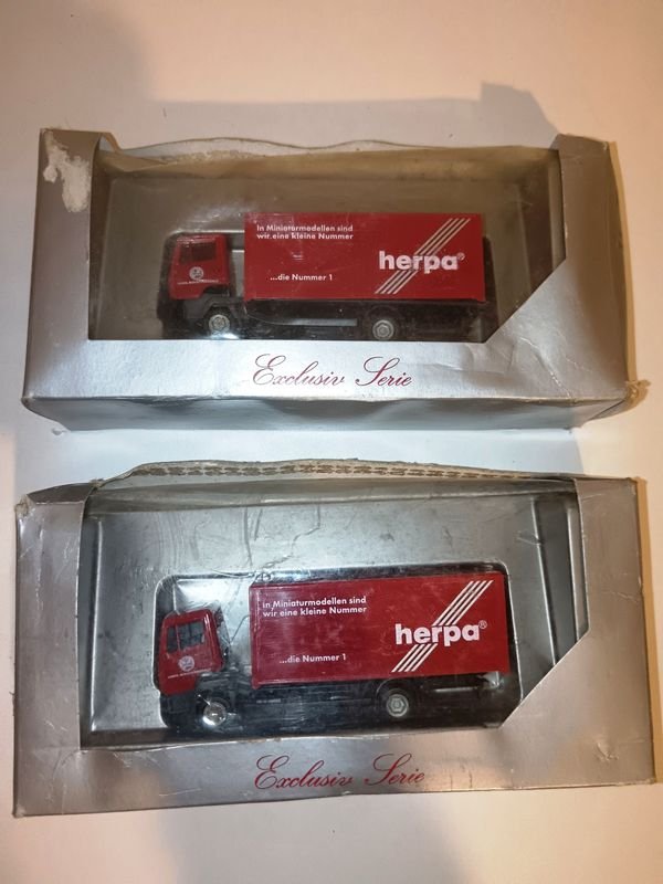 Lote de cuatro camiones Herpa Mercedes Benz Actros 1857 - serie Exclusiv - imagen 3
