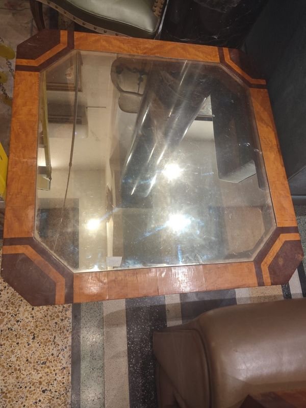 MESA RATONA CON TAPA ENCHAPADA EN VIDRIO - imagen 2