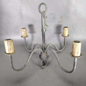 Araña de Hierro Forjado con Cuatro Luces - imagen 3