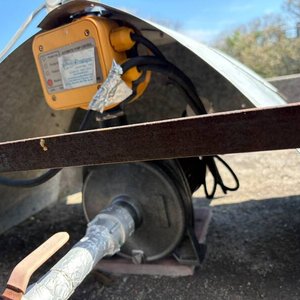 Tanque de Agua Cónico Nueva Era 1000 Lts con Base Metálica y Bomba de Agua - imagen 2