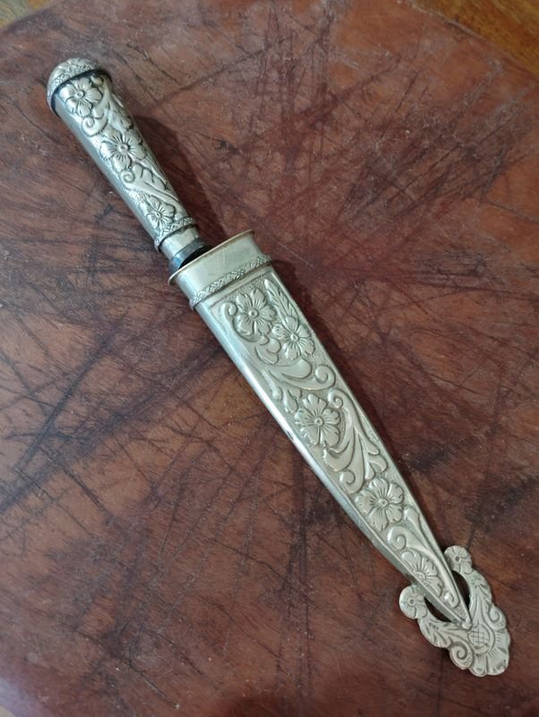 Cuchillo argentino TANDIL cabo y vaina en alpaca - imagen 2