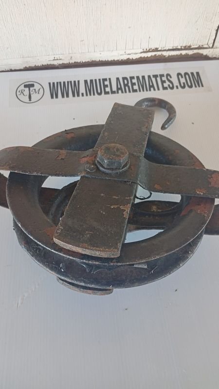 Lote siguiente: Antigua Roldana en Venta - Accesorios para Hogar