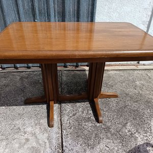 Juego de Comedor: Mesa de Madera con 6 Sillas - imagen 7