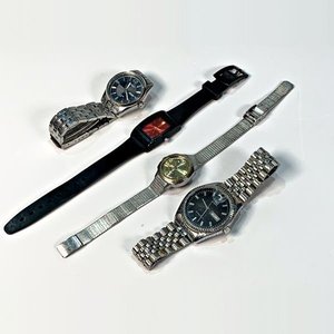 Lote siguiente: Lote de 4 Relojes de Pulsera para Dama y Caballero