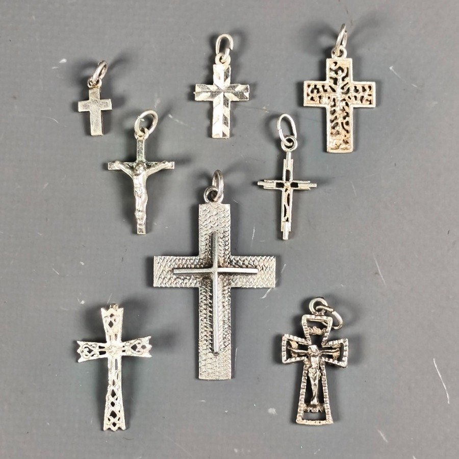 Item 16323 - Image 1