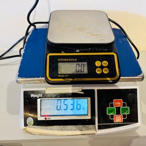 Lote #026 – Dos balanzas digitales - imagen 1