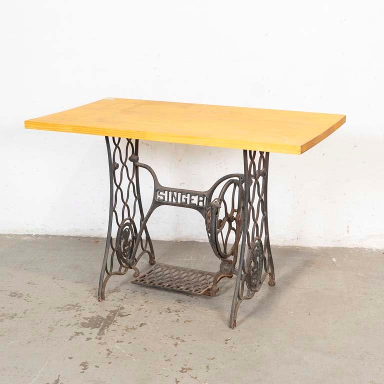 Item 2101955 - Image 0