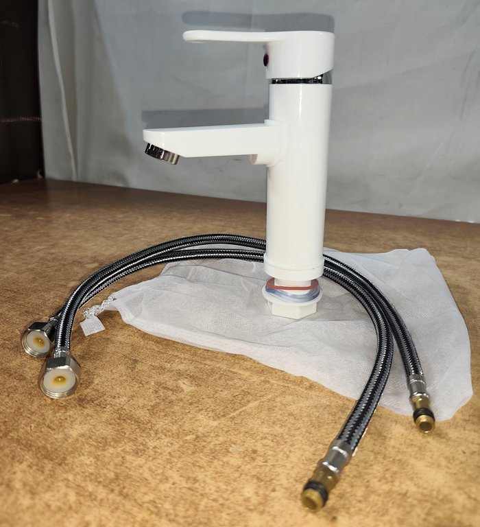 Lote anterior: Monocomando para pileta de baño en PVC, ideal para zonas con agua dura