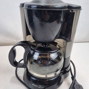 L 386 - Set De 2 Piezas - Practico set de cocina con cafetera de filtro marca Cuori y tostadora Black+Decker para 2 panes (La cafetera funciona / La tostadora no enciende) - imagen 5