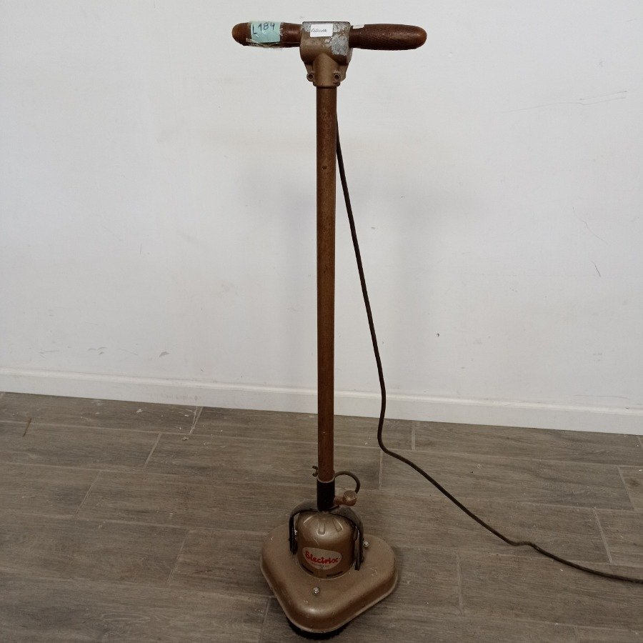 Item 15723 - Image 0