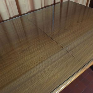 Juego de Comedor: Mesa Extensible con Tapa de Vidrio y 6 Sillas Tapizadas - imagen 7