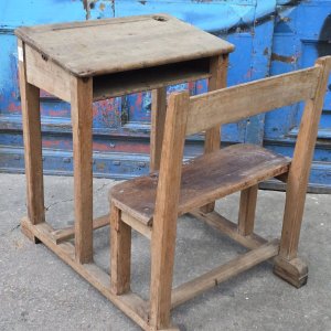 Pupitre Escolar Antiguo de Madera - imagen 6