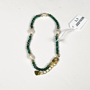 Pulsera de Espinel Verde y Perlas de Río con Cierre Dorado - imagen 2