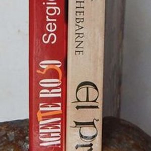 Dos Libros: El Agente Rojo de Sergio Israel y El Príncipe Ciego de María A. Agartemendia - imagen 3
