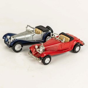 Lote anterior: 2 cachilas Chevrolet: Bel Air 1953 y Corvette 1957 escala 1/32 colección Welly
