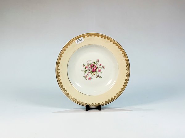 Plato Hondo de Porcelana Limoges con Flores y Guarda Dorada - imagen 1