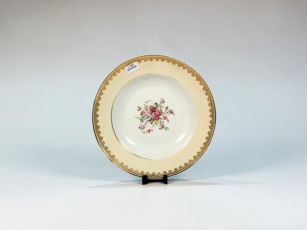 Plato Hondo de Porcelana Limoges con Flores y Guarda Dorada